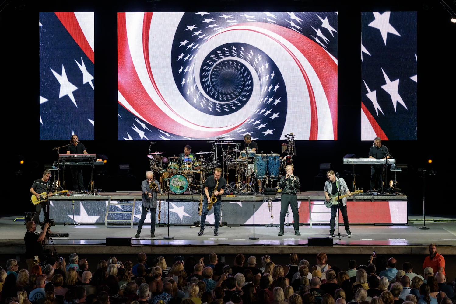 PHOTOS: Chicago live at Rose Music Center