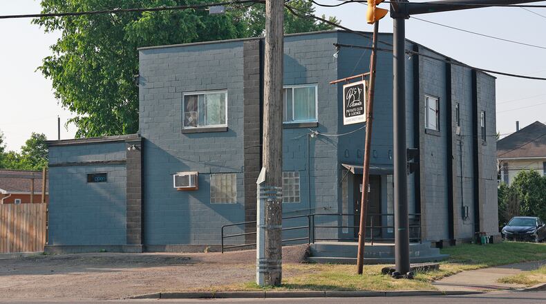 B's Corner Private Club & Lounge at the corner of North Burnett Road and Columbus Road. BILL LACKEY/STAFF