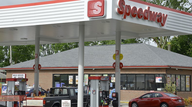 Speedway has announced that it has increased the hourly wage for its store employees amid the coronavirus pandemic. The increase was implemented on Thursday and will last until April 29. New Cutline: Speedway officials say the company is on track to be completely separated from Marathon by the end of the year. Bill Lackey/Staff