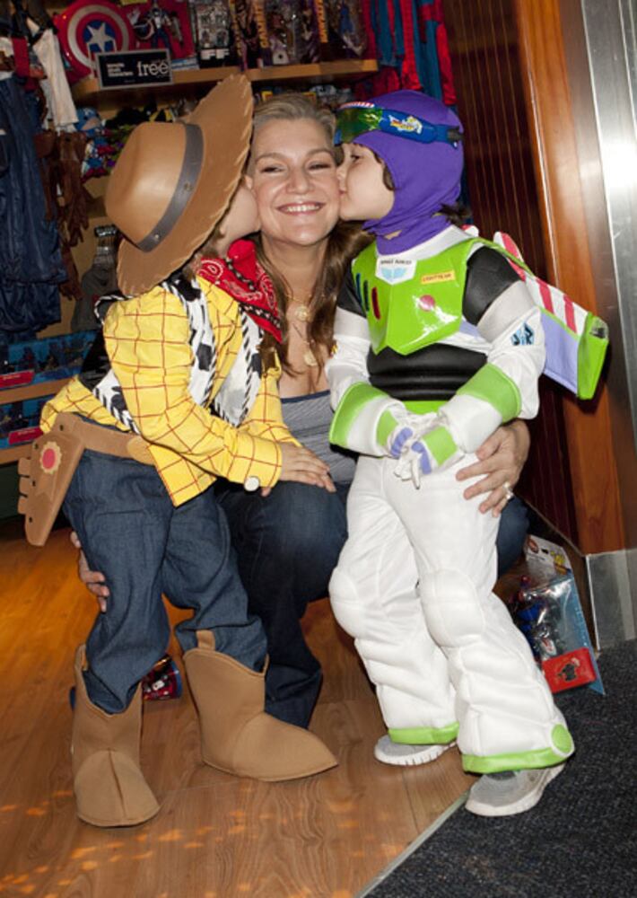 Hollywood Celebs Shop Disney Store For Halloween