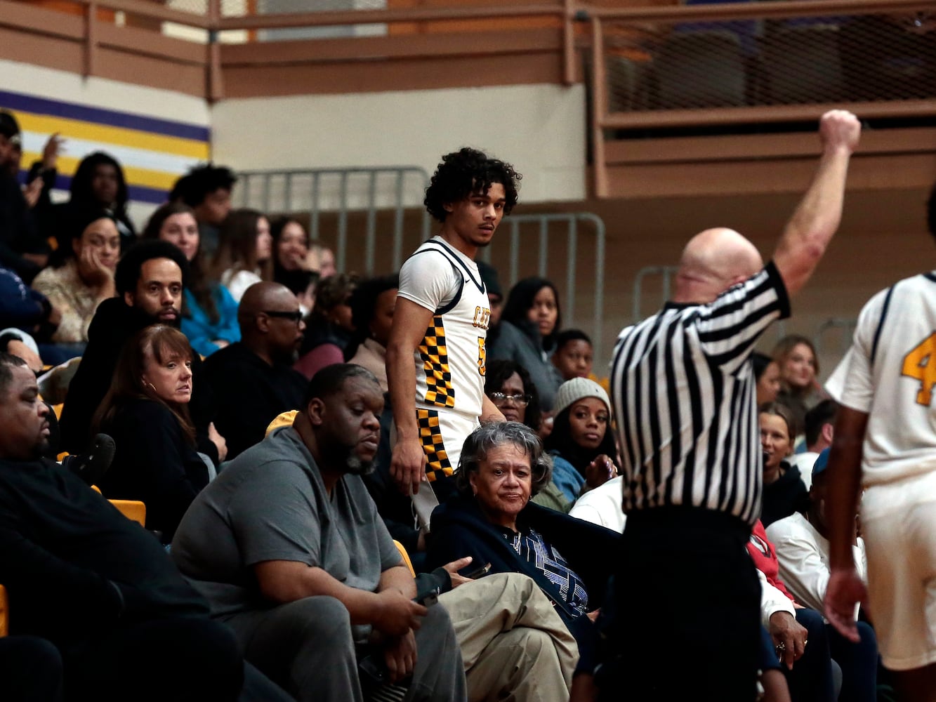 Fairmont Springfield basketball