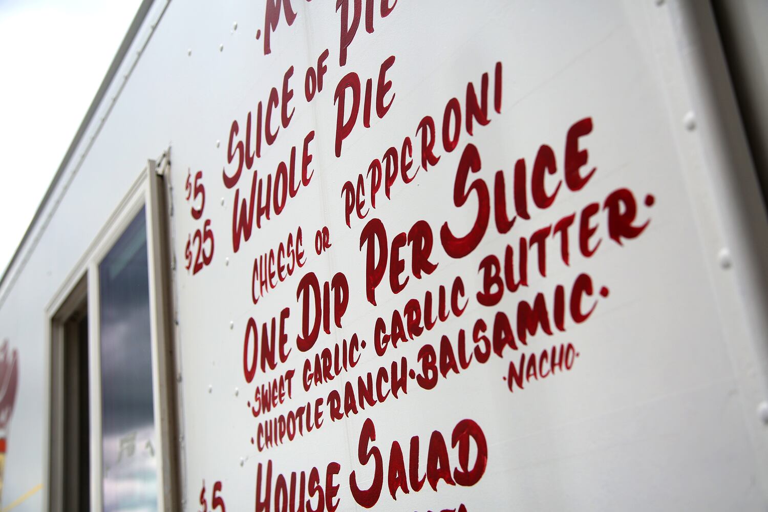 PHOTOS: The Pizza Bandit serves up mouthwatering pie in classic New York style