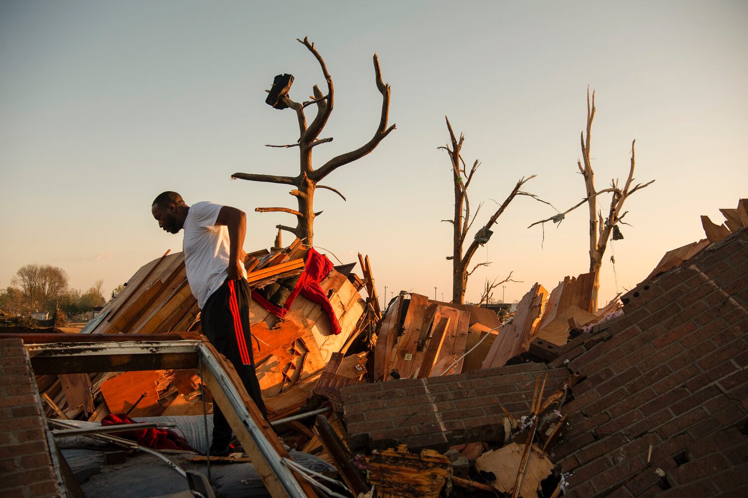 Extensive storm damage in Rolling Fork, Miss., where witnesses said the main commercial strip had been devastated and the National Weather Service confirmed that a tornado had touched down, on March 25, 2023. (Rory Doyle /The New York Times)