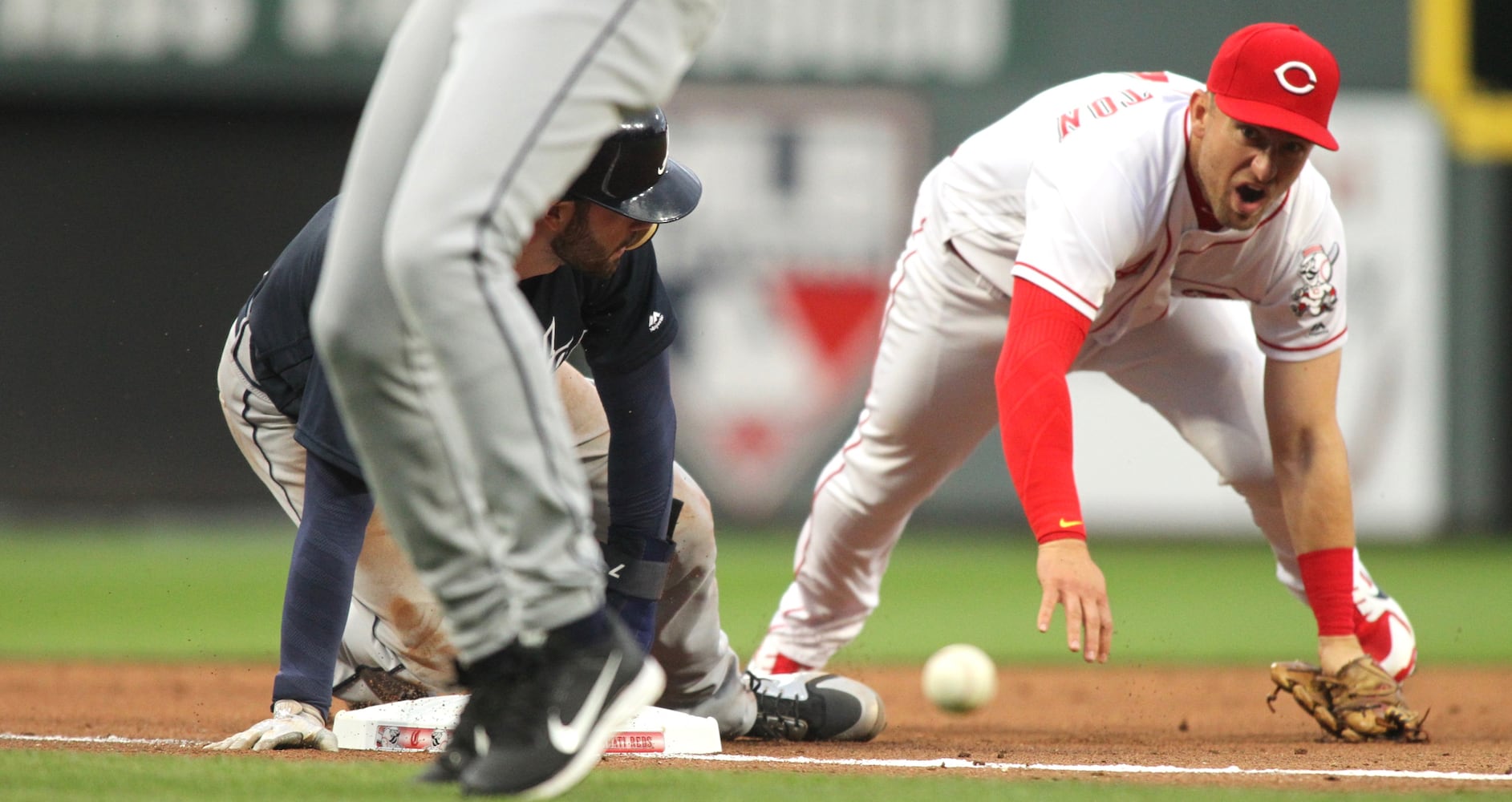 Photos: Reds vs. Braves (April 23)