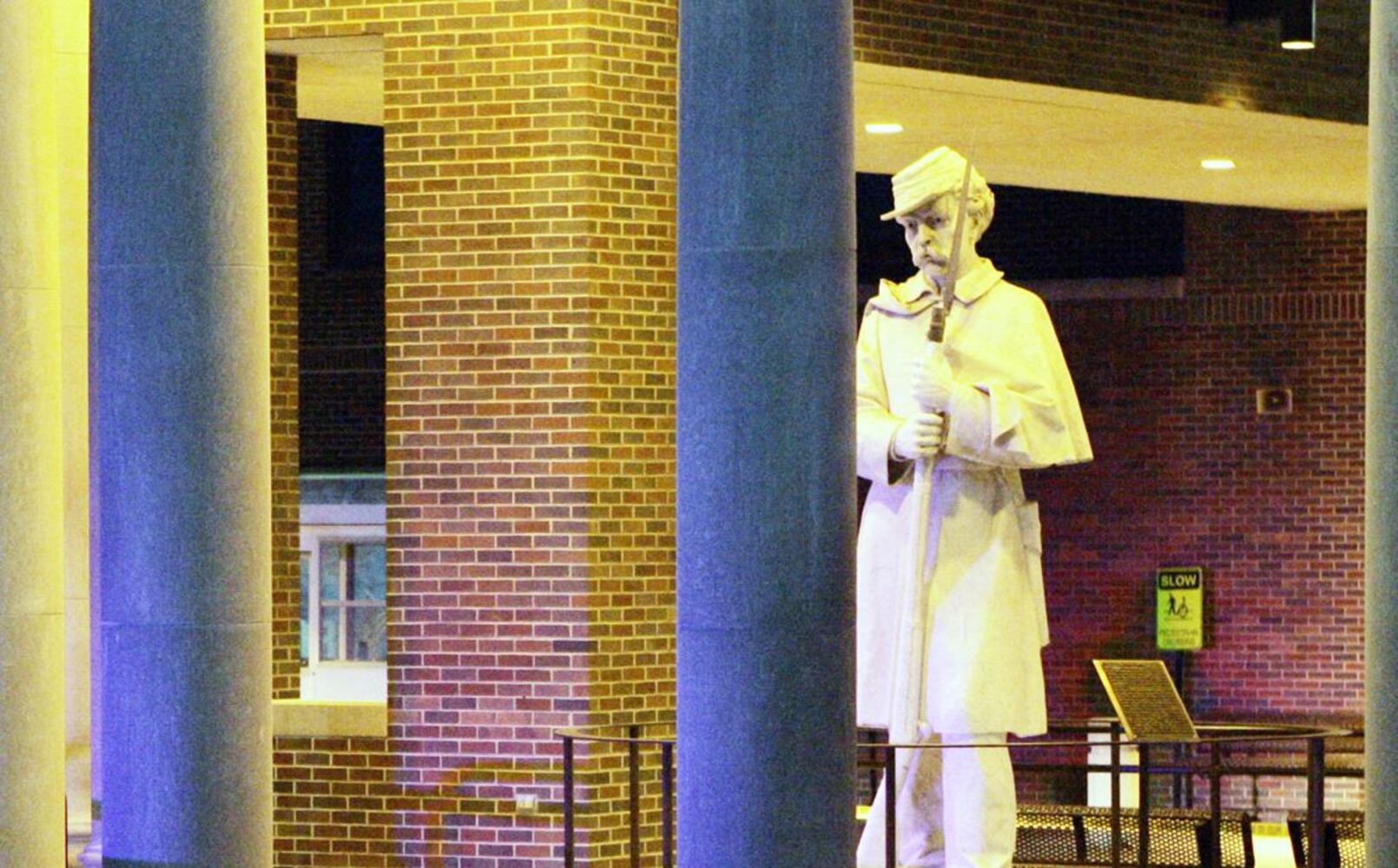 George Washington Fair statue