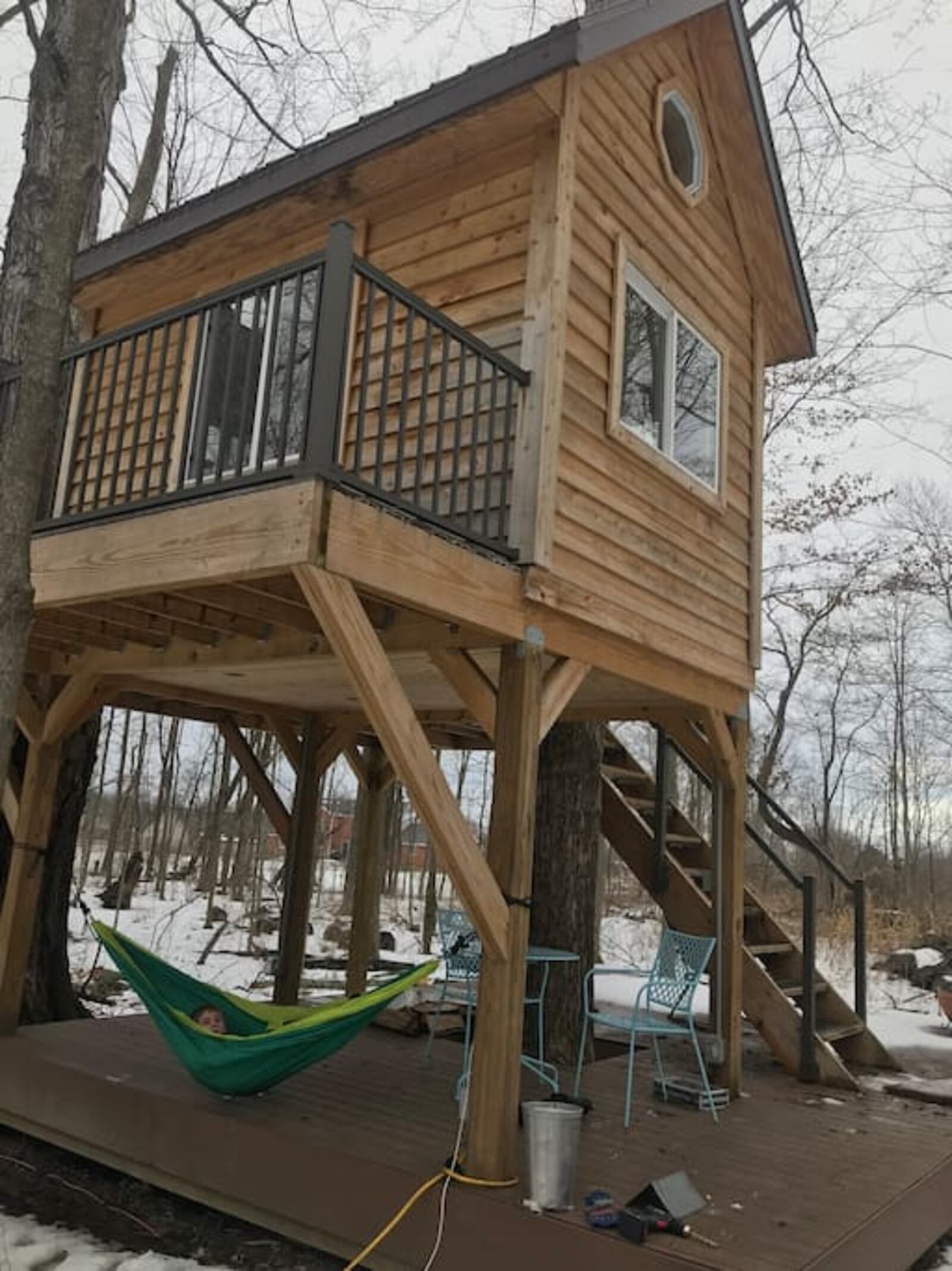 This idyllic treehouse retreat right outside of Dayton is available for rental on Airbnb. PHOTO / Airbnb.com