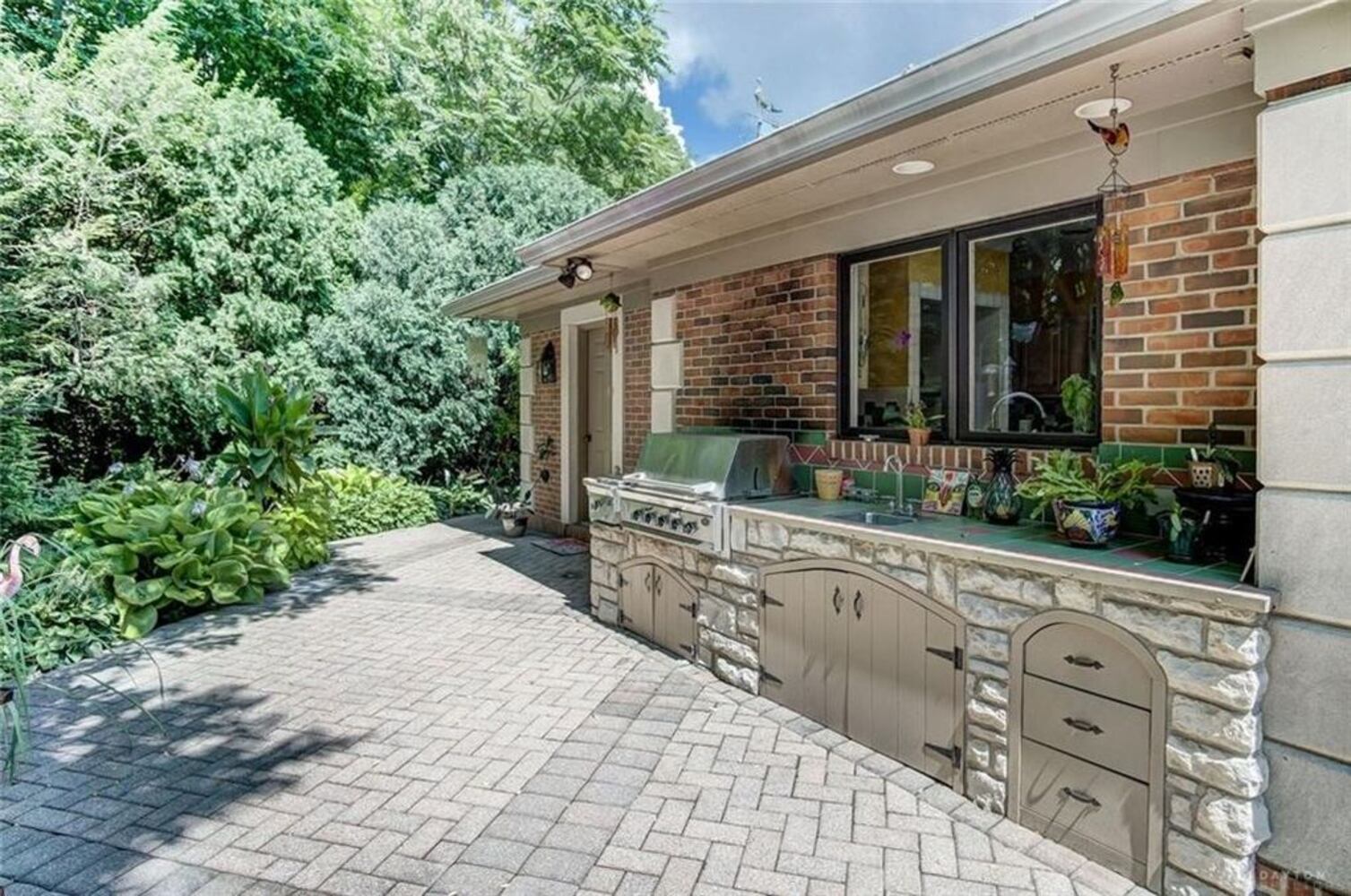 PHOTOS: Luxury Kettering home listed has pool, amazing closets