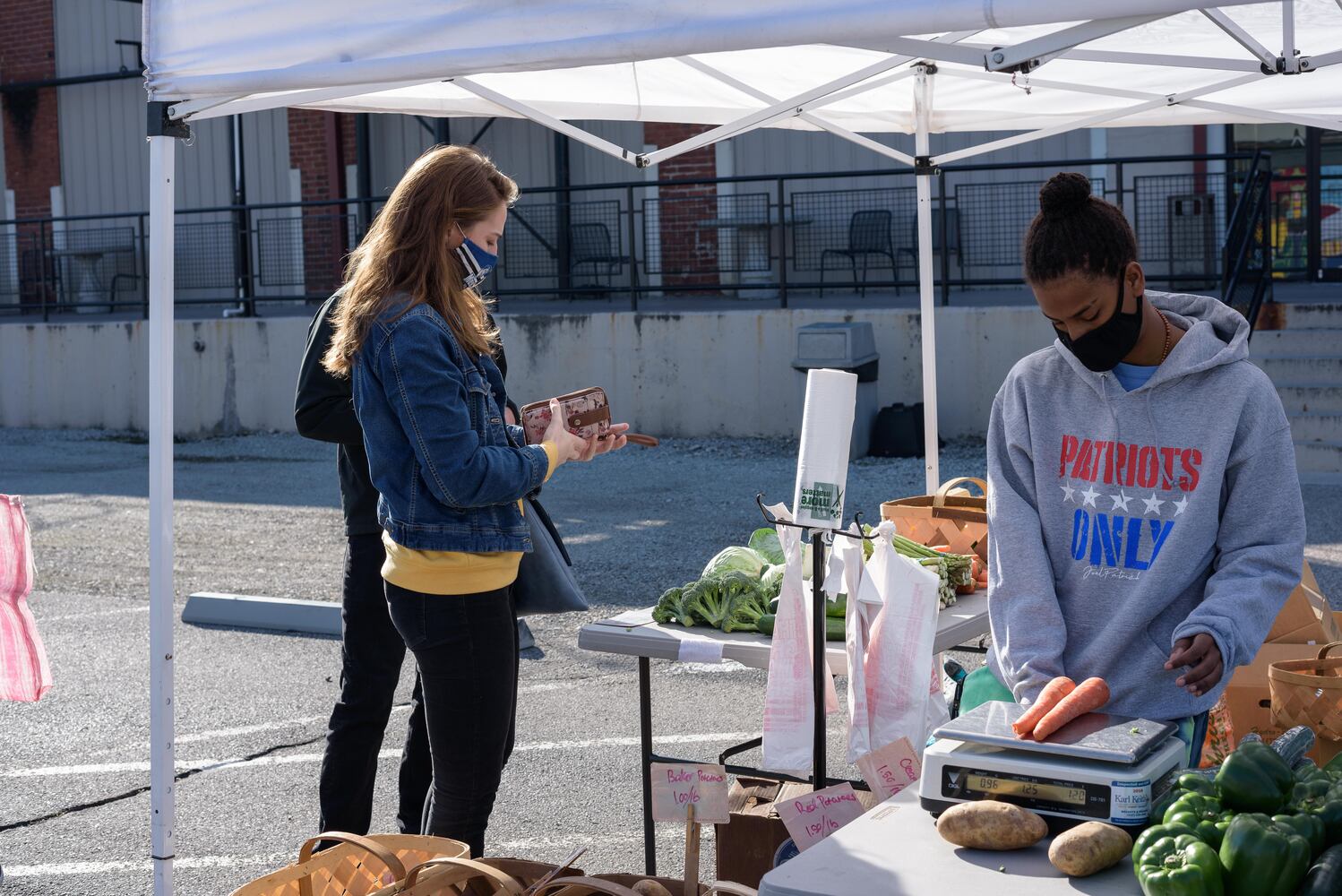 PHOTOS: 2nd Street Market's Outdoor Market Season Kickoff