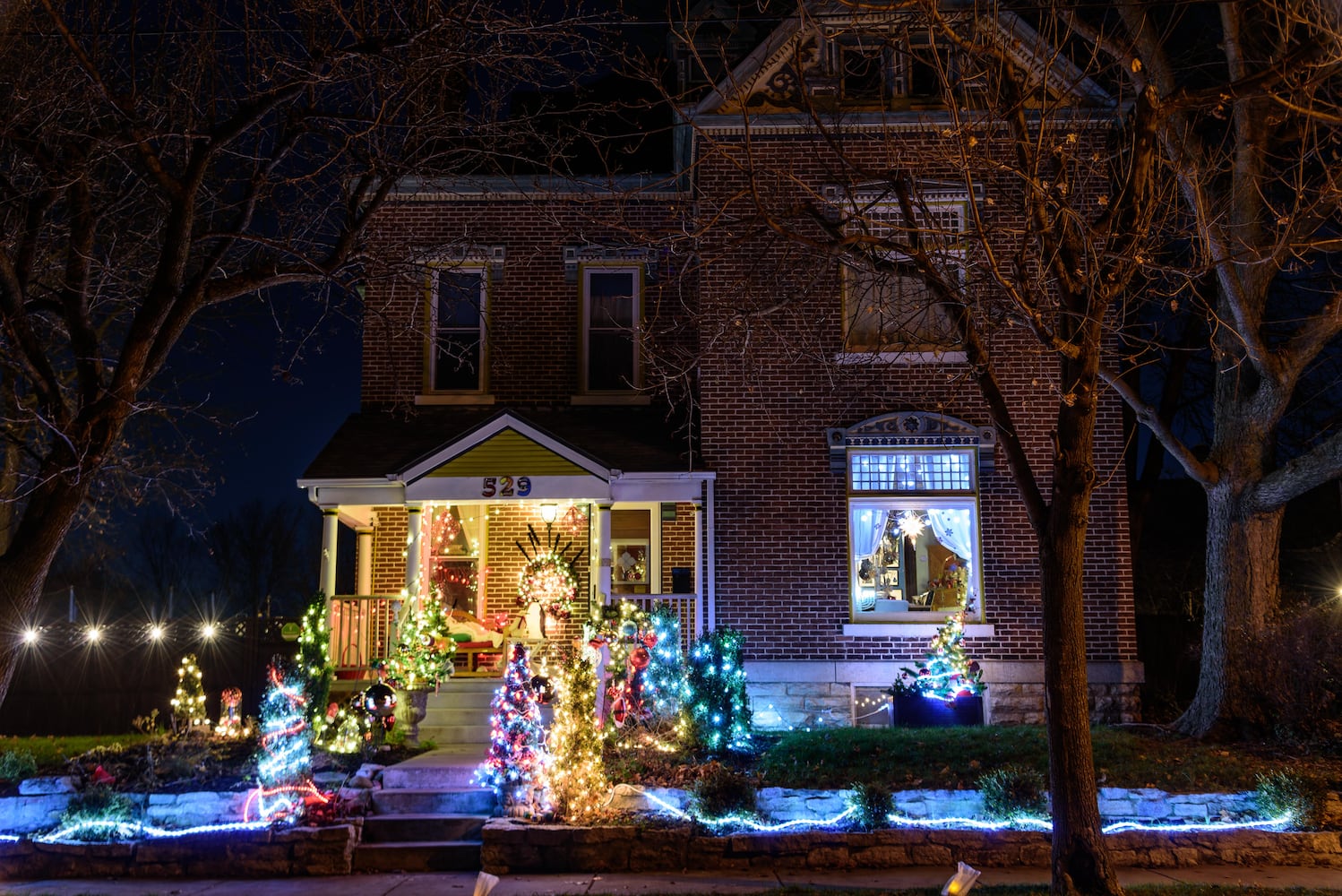 PHOTOS: Holiday on the Hill in the St. Anne's Hill Historic District