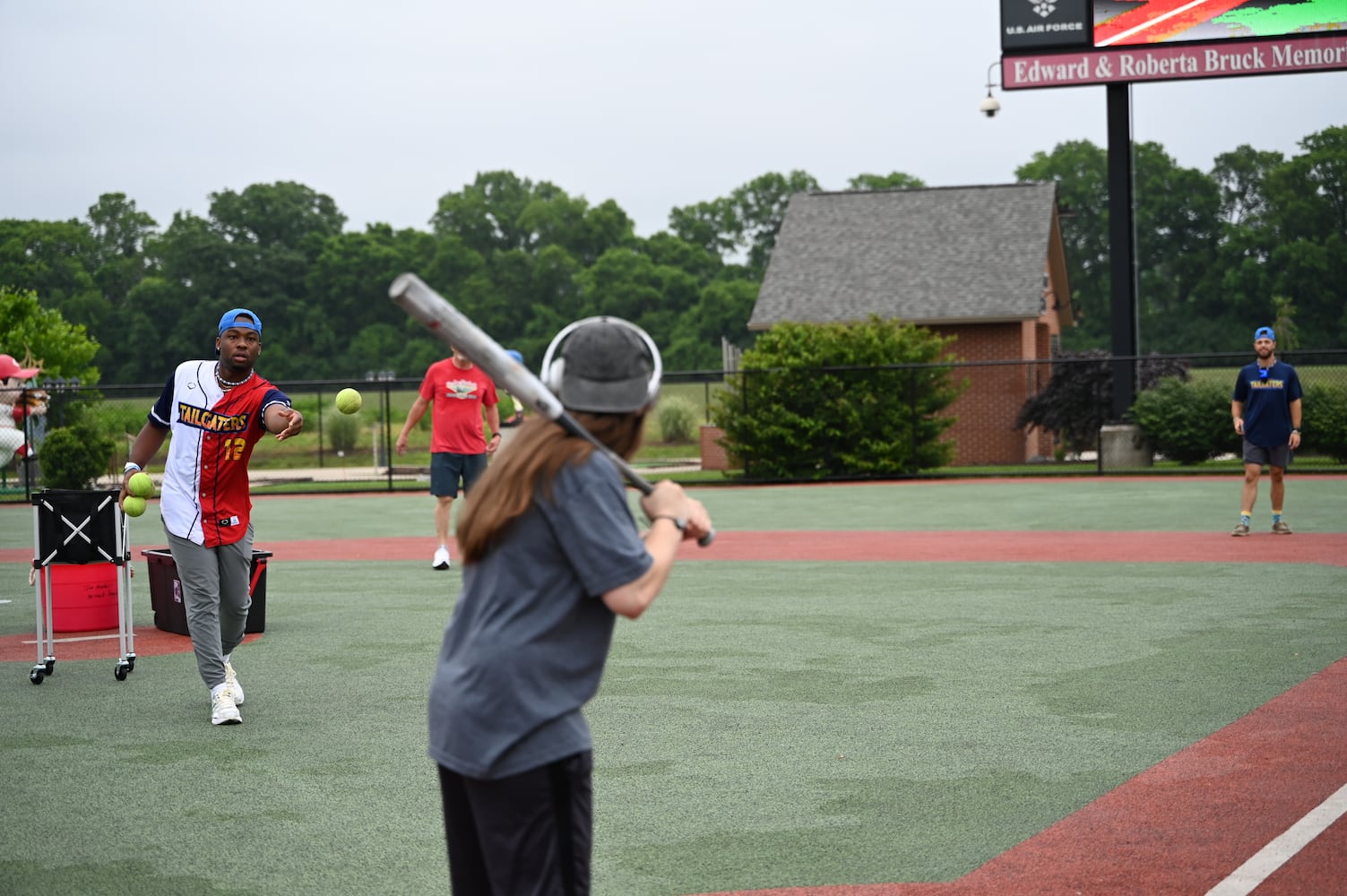 Savannah Bananas make a surprise visit to Nuxhall Miracle League in Fairfield