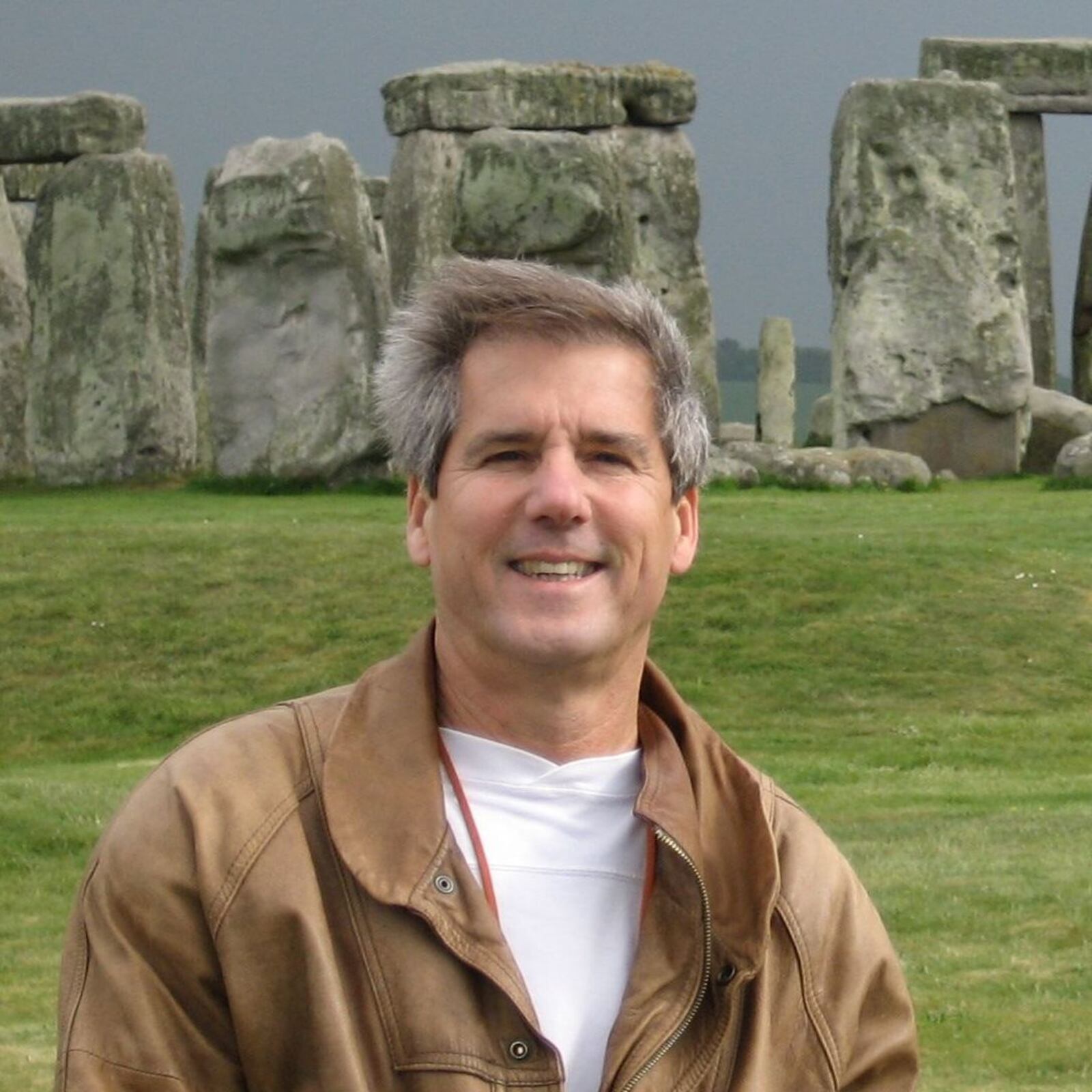 Author Ray Szymanski.