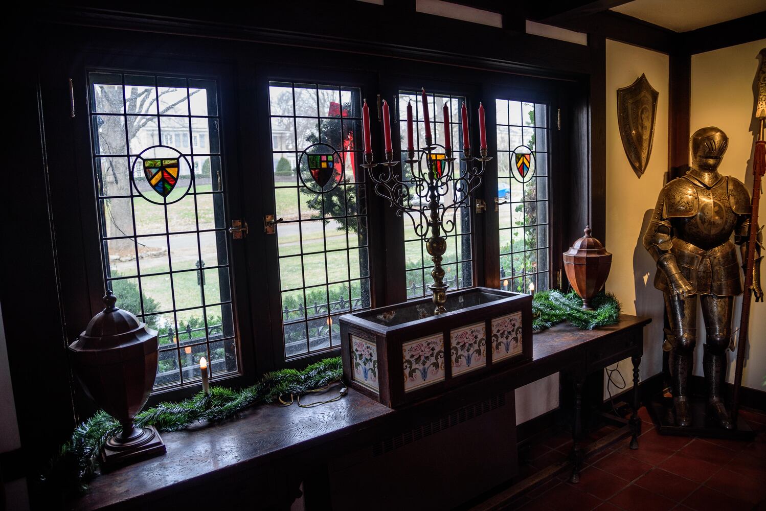 PHOTOS: Inside gorgeous Oakwood homes decorated for its very first  holiday home tour