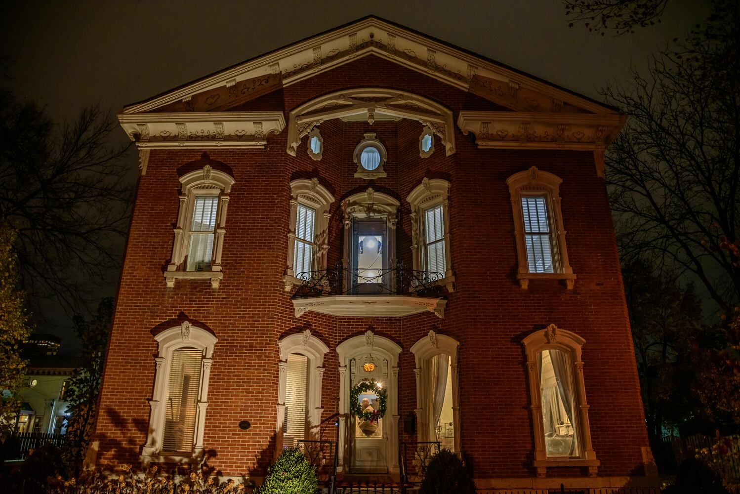 PHOTOS: Take a look inside stunning Oregon District homes decorated for its annual Candlelight Holiday Tour
