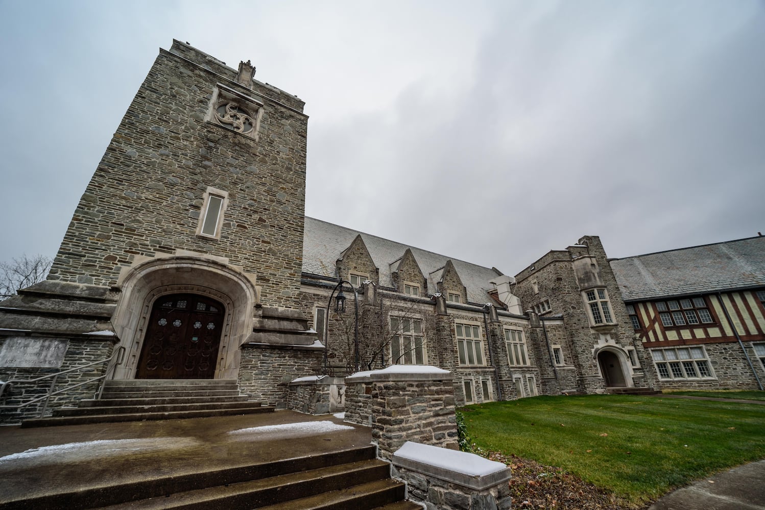 PHOTOS: See the stunning Grace United Methodist Church decked out for the holidays