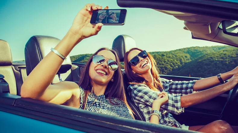 In 2015, 3,477 people were killed and 391,000 injured in the United States as a result of distracted driving. Metro News Service photo