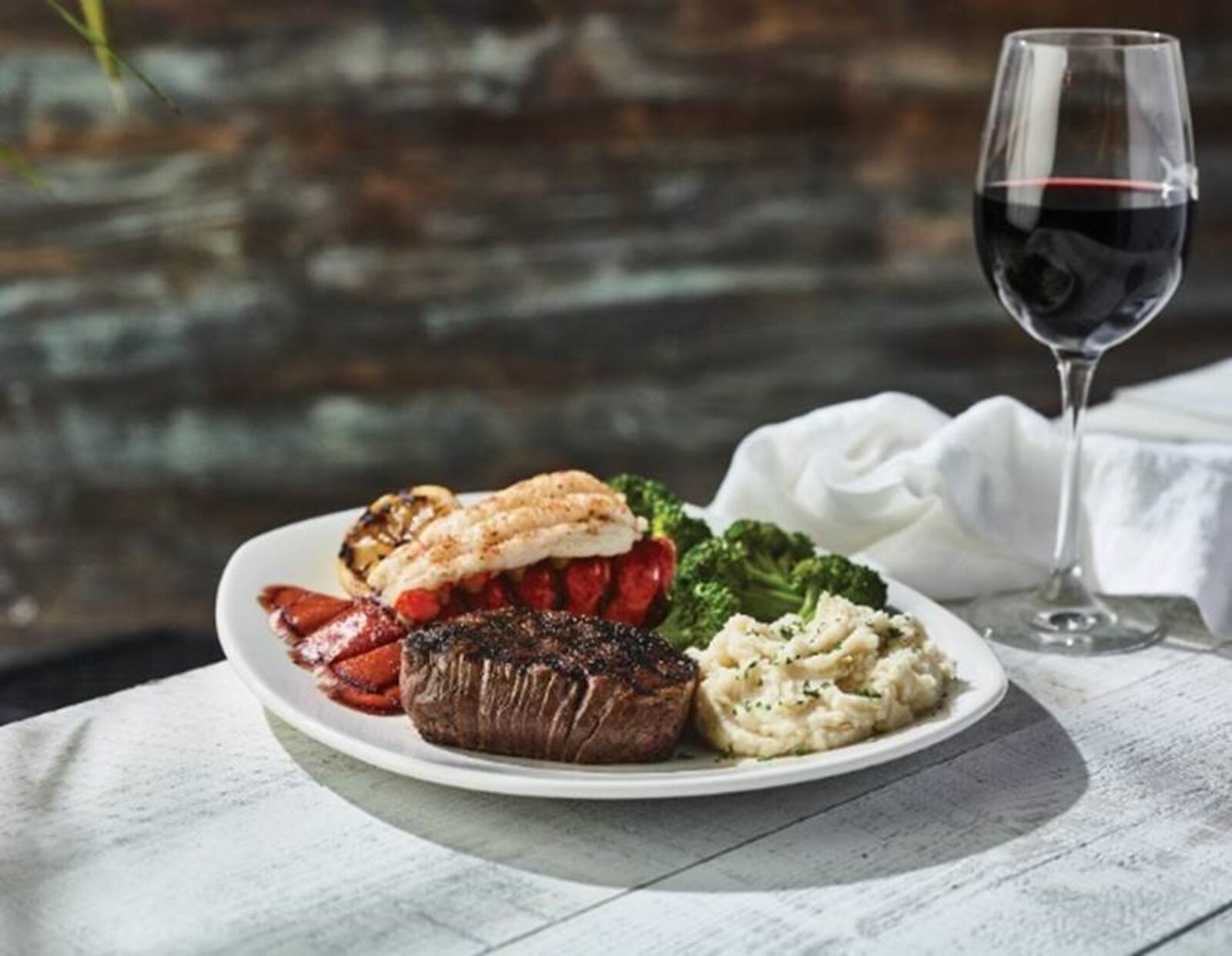 The Valentine's Day meal from Bonefish Grill.