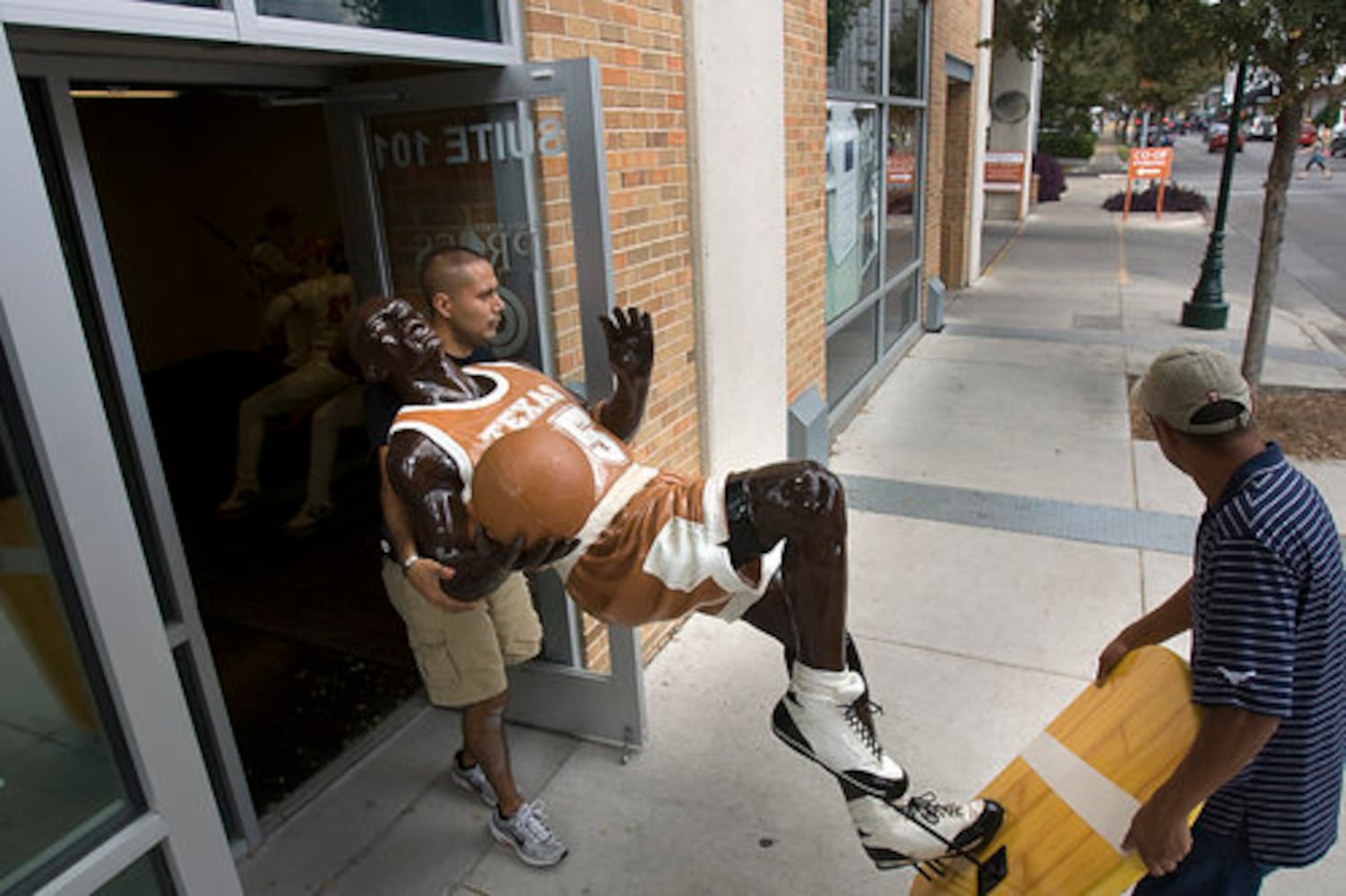 UT sports statues, 10.19.10