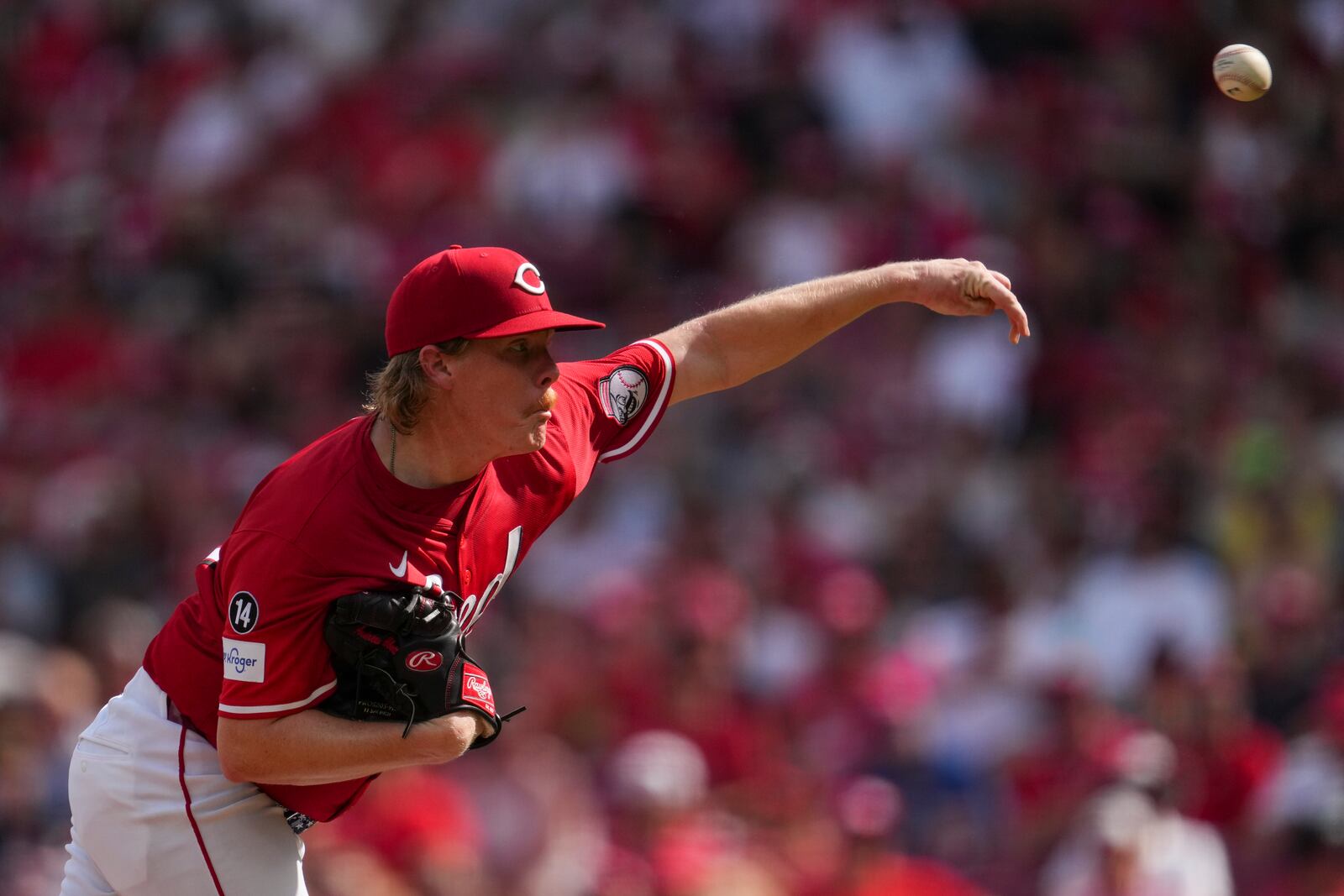 Cincinnati Reds pitcher Andrew Abbott throws during the third inning of a baseball game against the San Diego Padres, Saturday, June 28, 2025, in Cincinnati. (AP Photo/Jeff Dean)