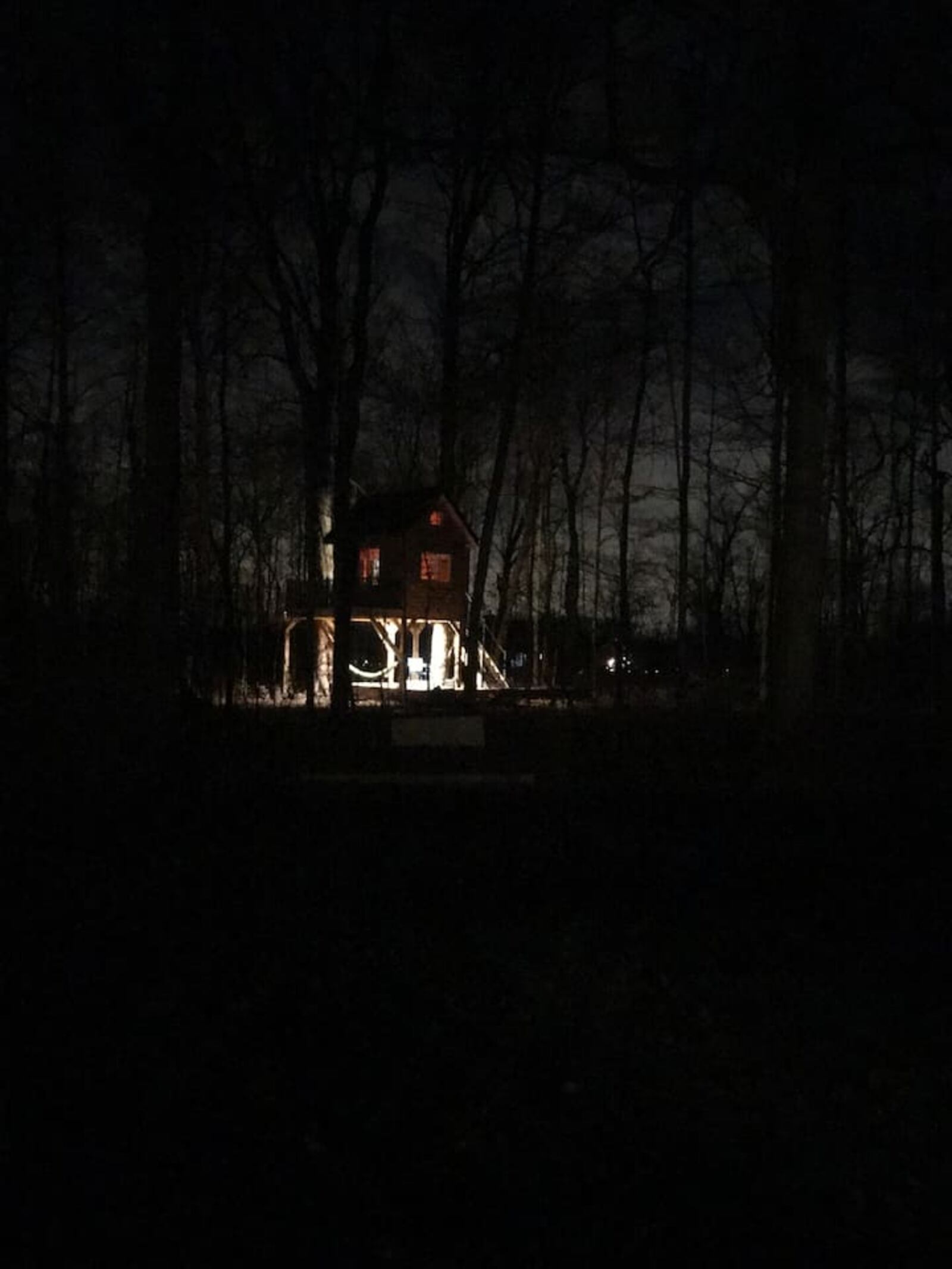 This idyllic treehouse retreat right outside of Dayton is available for rental on Airbnb. PHOTO / Airbnb.com