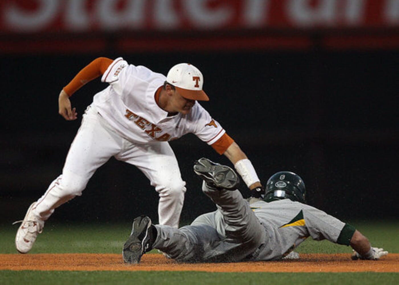 Texas 2, Baylor 1