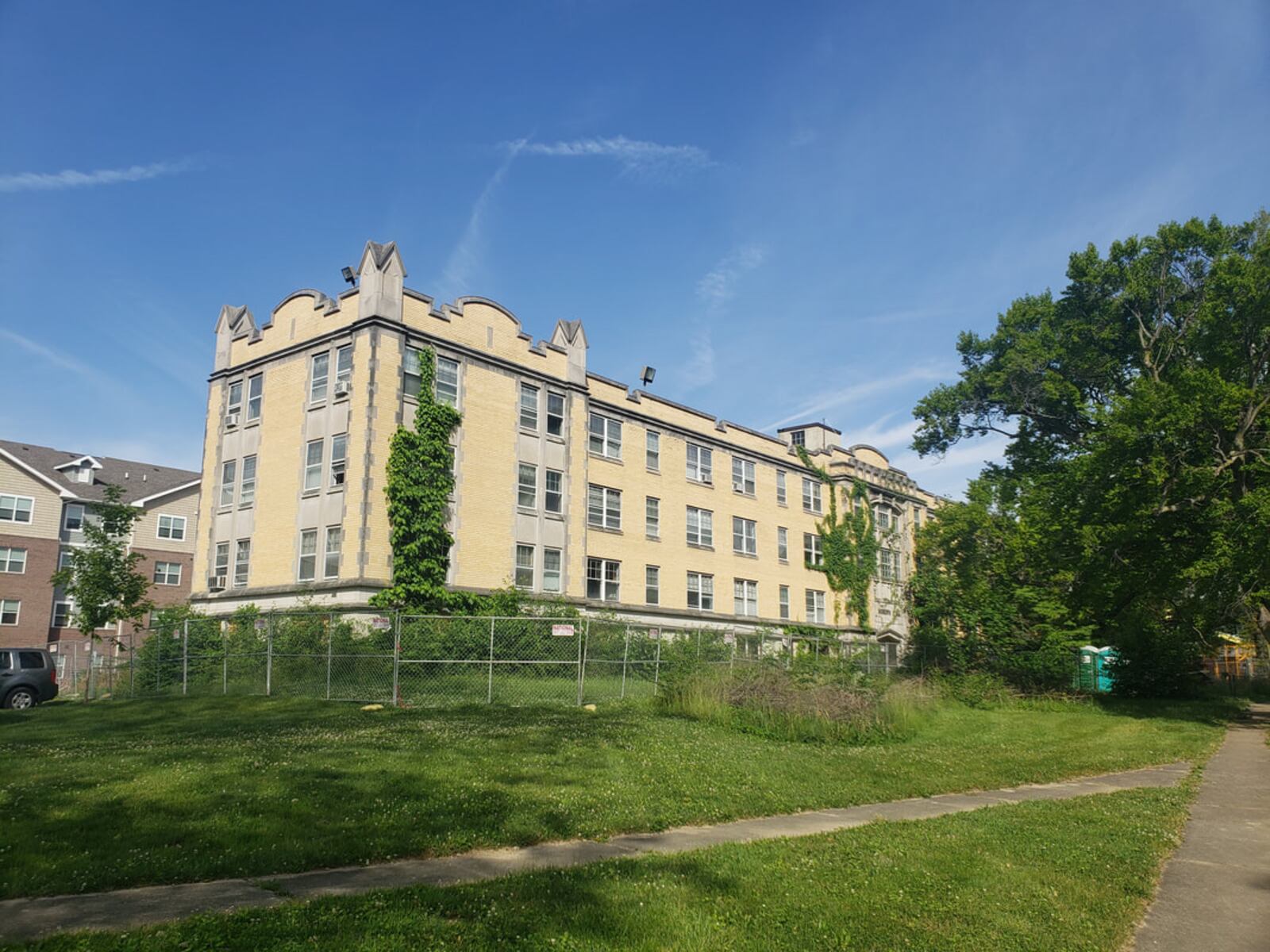 Roberts Hall, United Theological Seminary
1800 Harvard Blvd.  Photo courtesy Preservation Dayton, Inc.