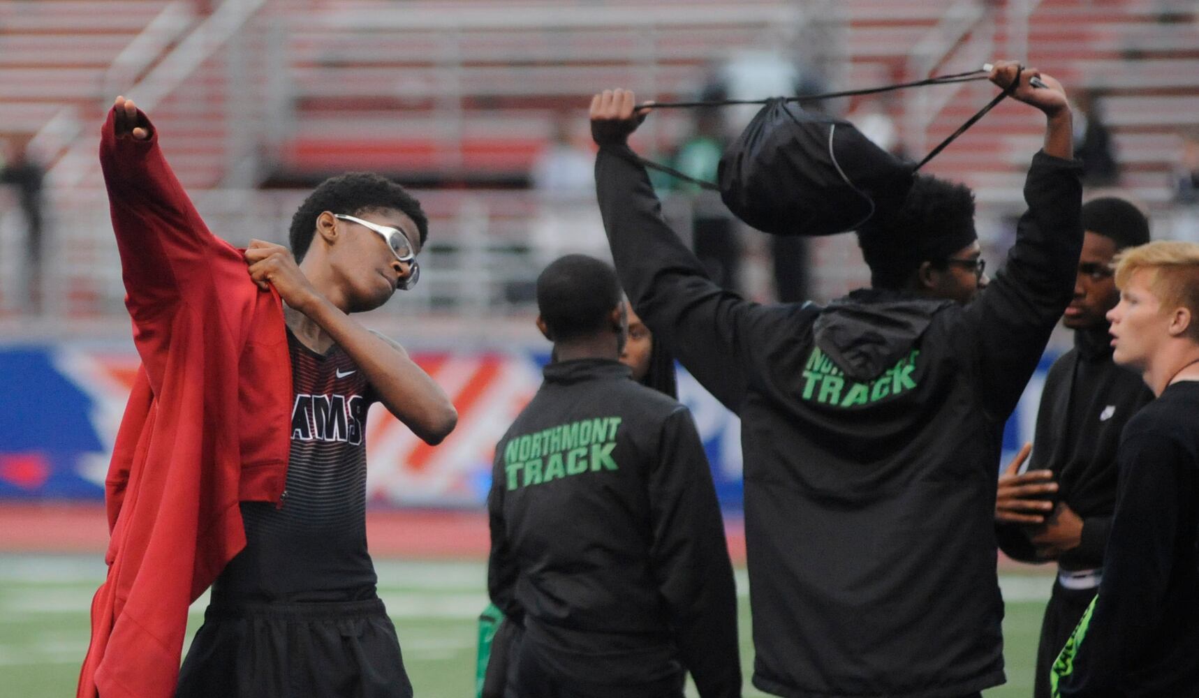 Photo gallery: D-I district track and field at Piqua