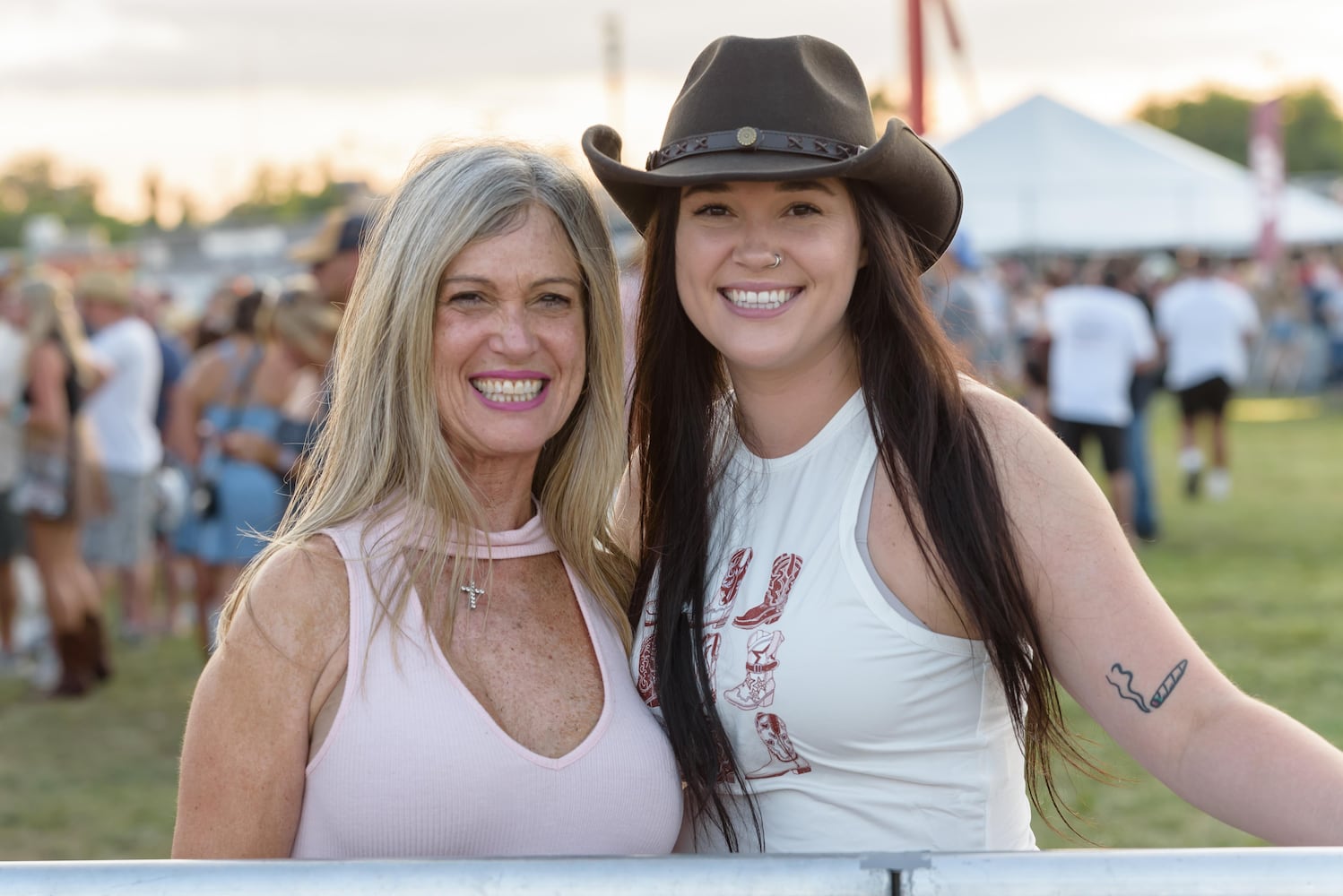 PHOTOS: Carrie Underwood & Shaboozey at the 2025 Voices of America Country Music Fest