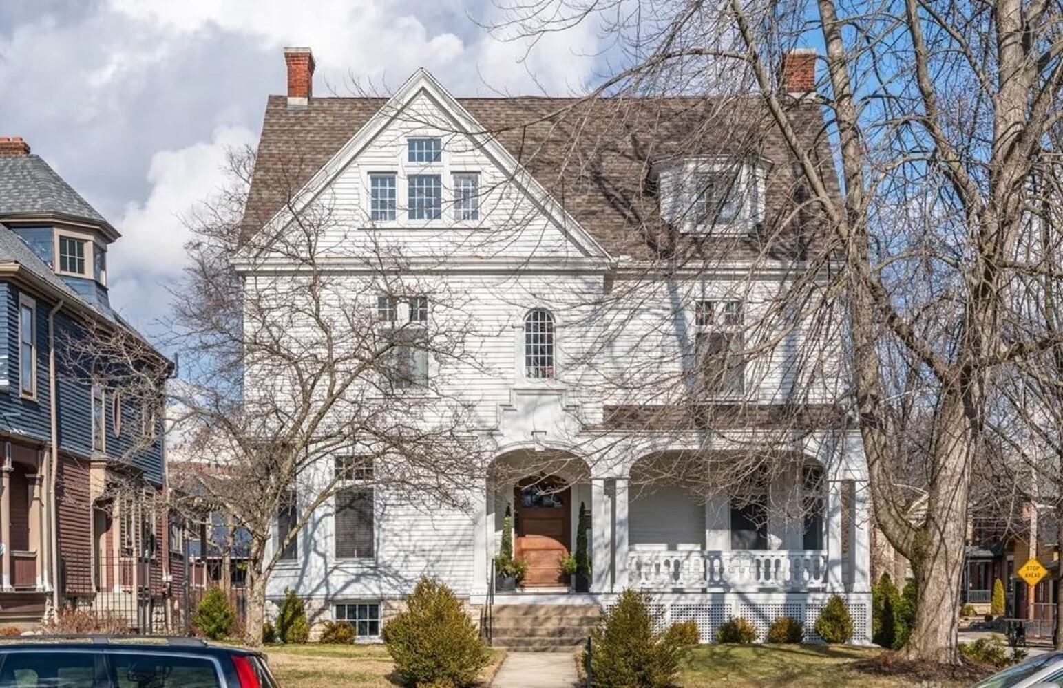 300 Central Ave.
