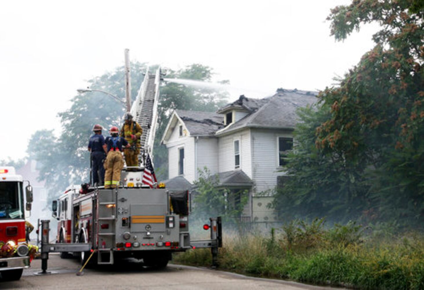 Firefighter injured at fire on Conover St.