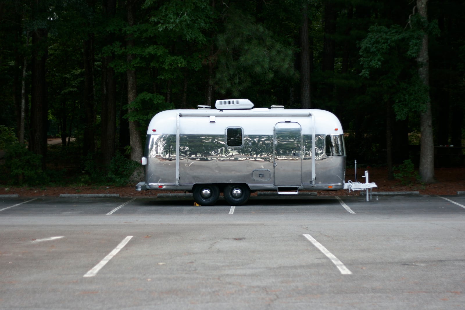 The Archive of Creative Culture is a semi-conceptual project that functions in a pop-up capacity via a traveling 1973 Argosy Airstream, collecting contributions from artists across the US. CONTRIBUTED