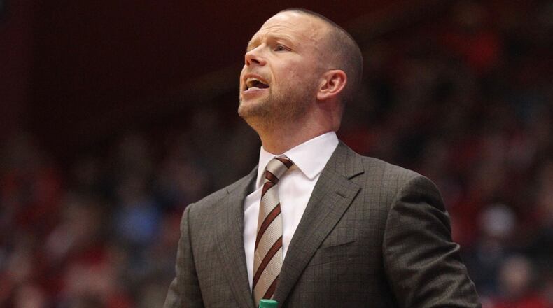 Pat Kelsey coaches against Dayton at UD Arena with Winthrop in 2016.