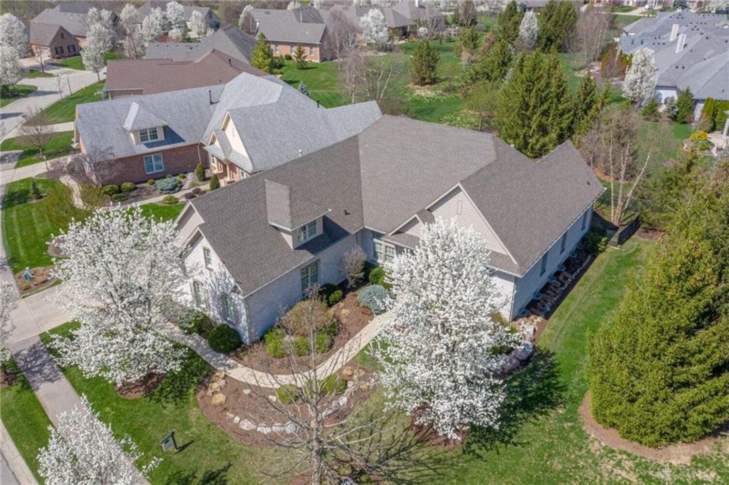 PHOTOS: Features HomesPlus home on Yankee Trace golf course