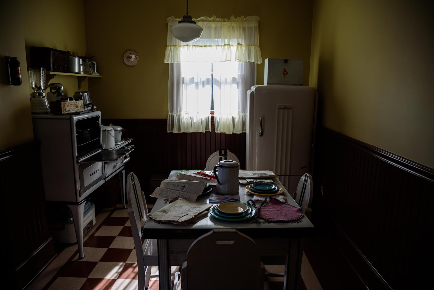 PHOTOS: Take a look inside the famous house from “A Christmas Story”