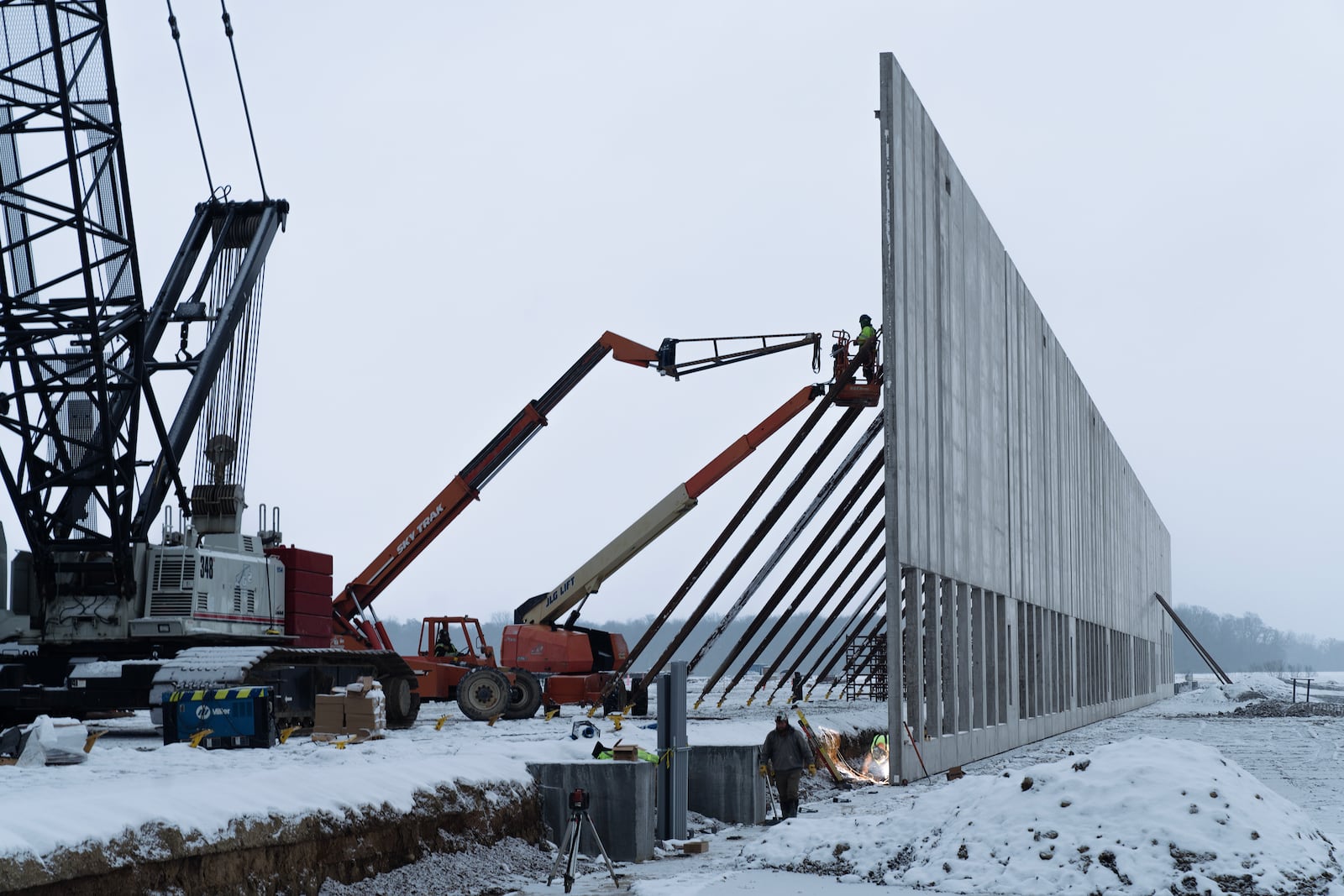 Anduril's "Arsenal-1" manufacturing complex is being raised in Pickaway County.  The company's ultimate vision calls for a multi-building complex with some 4,000 employees hired over eight to 10 years. Anduril photo