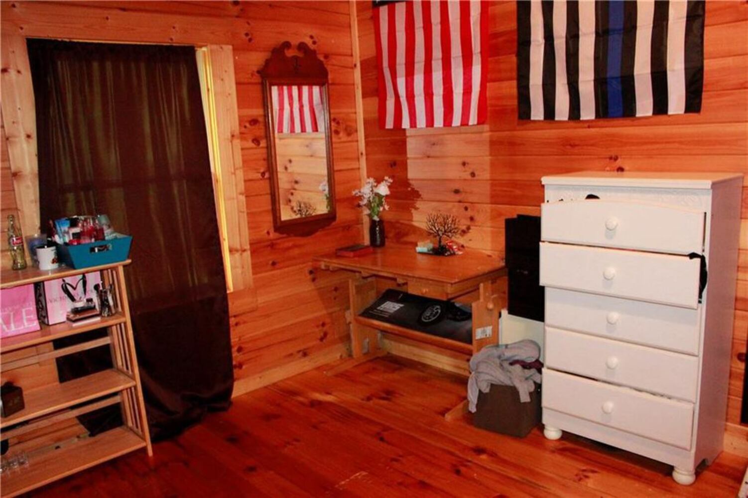 PHOTOS: Cabin home on 45.7 acres on market in Urbana