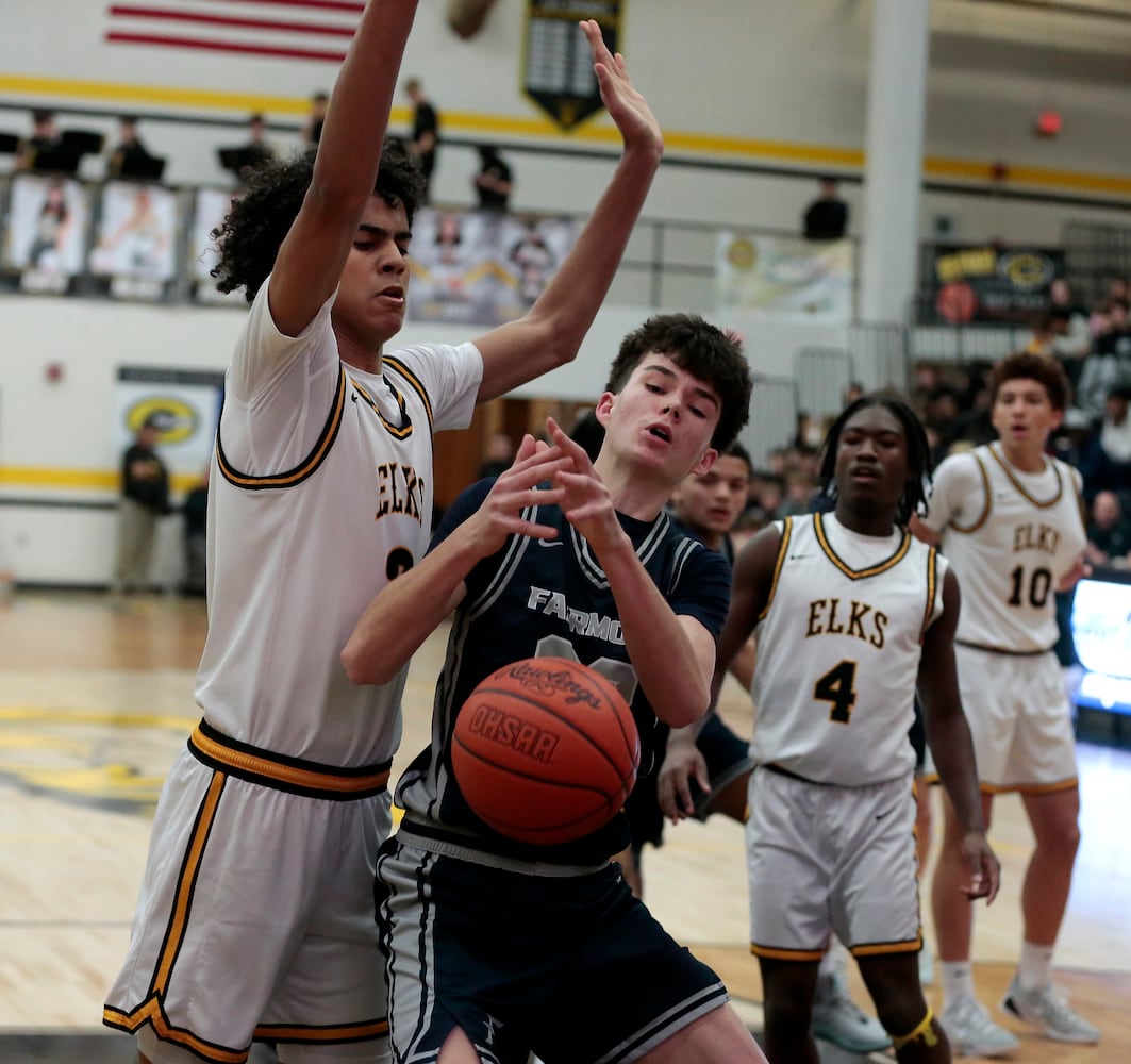 Fairmont Centerville basketball