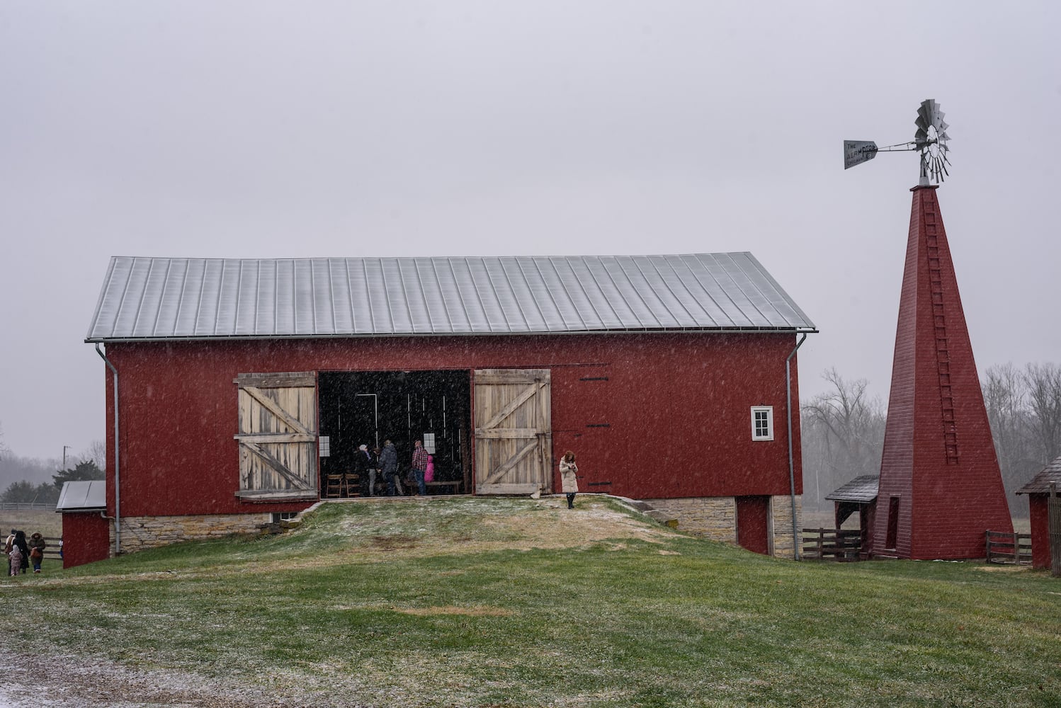 PHOTOS: 2025 Christmas on the Farm at Carriage Hill MetroPark
