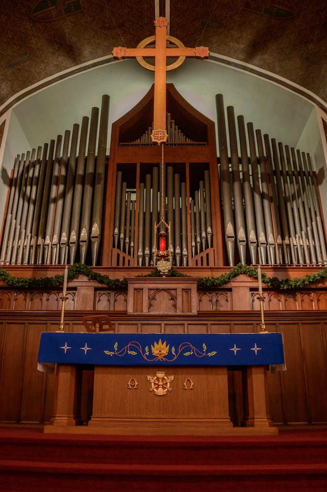 PHOTOS: See Dayton’s gorgeous First Lutheran Church decked out for Christmas