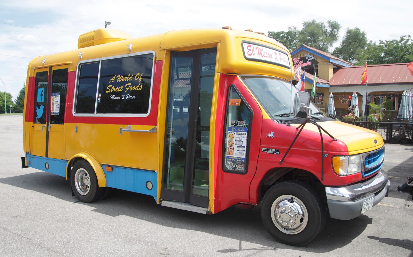 PHOTOS: El Meson delivers their signature dishes – and margaritas– on wheels