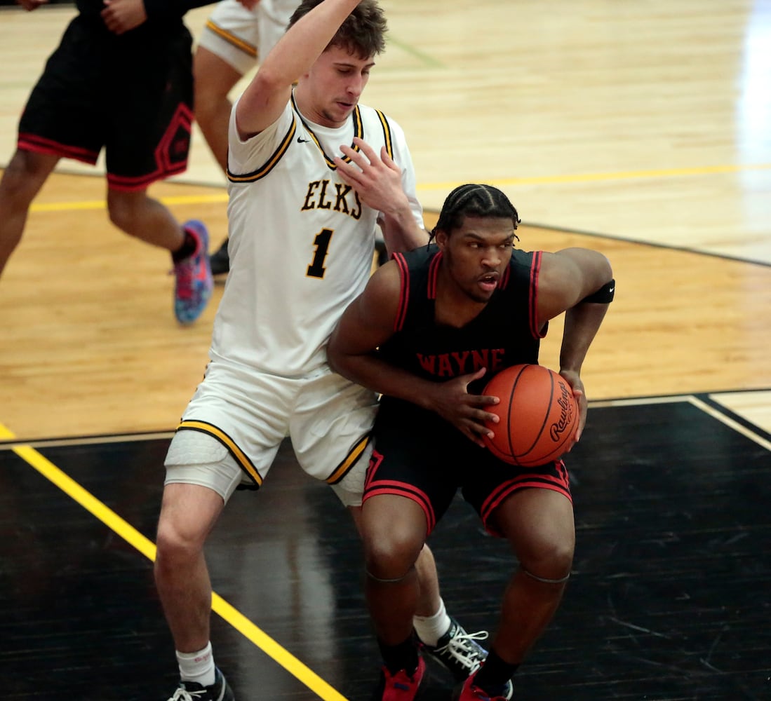 Wayne Centerville basketball