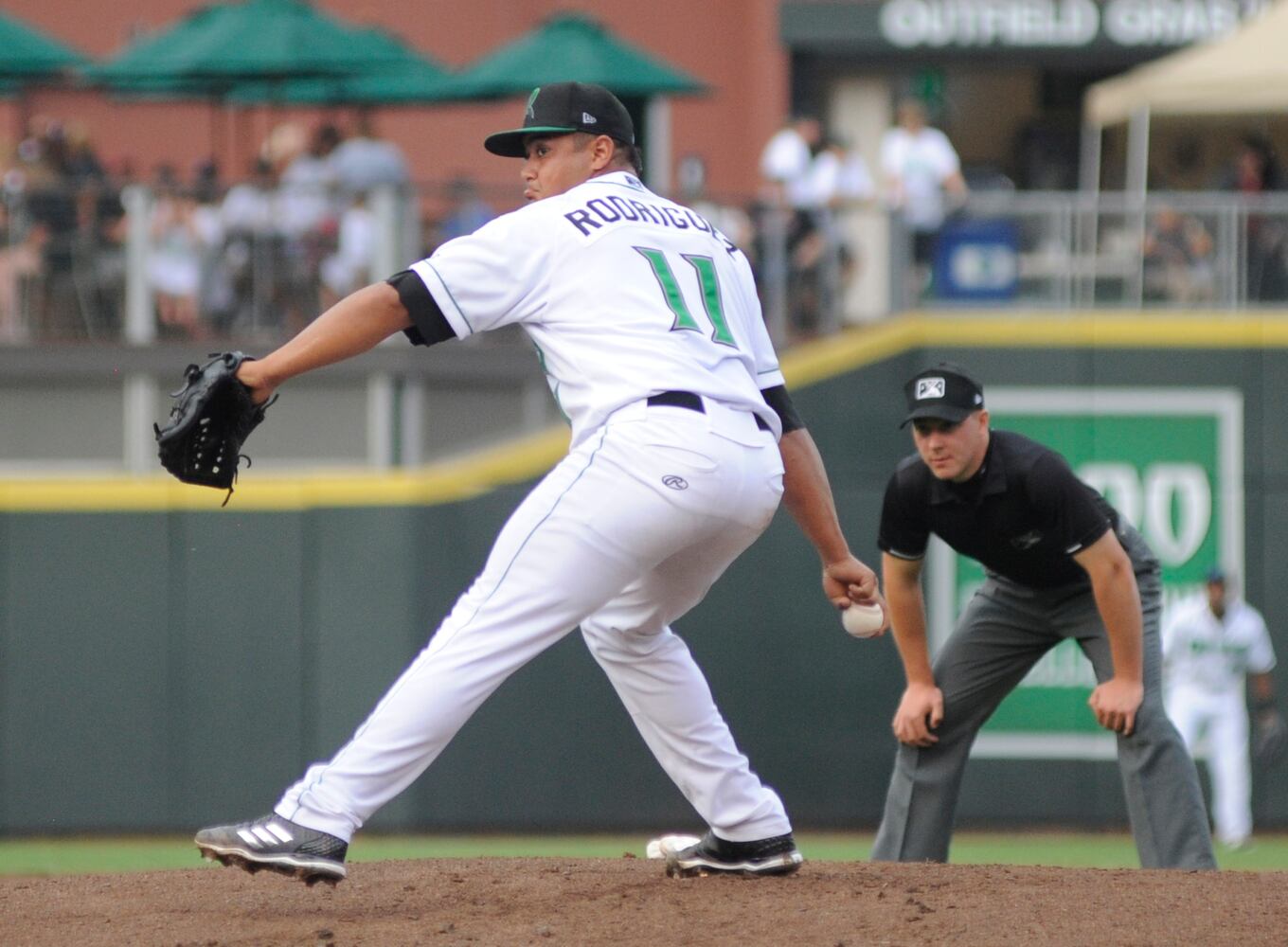 PHOTOS: Dragons vs. Kane County Cougars