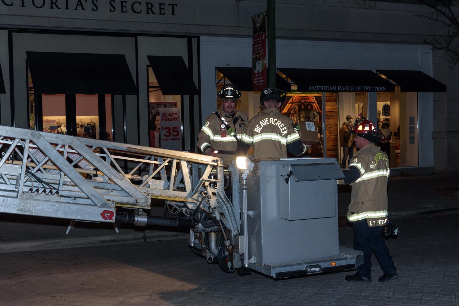 PHOTOS: Chabad of Greater Dayton’s Grand Menorah Lighting at The Greene
