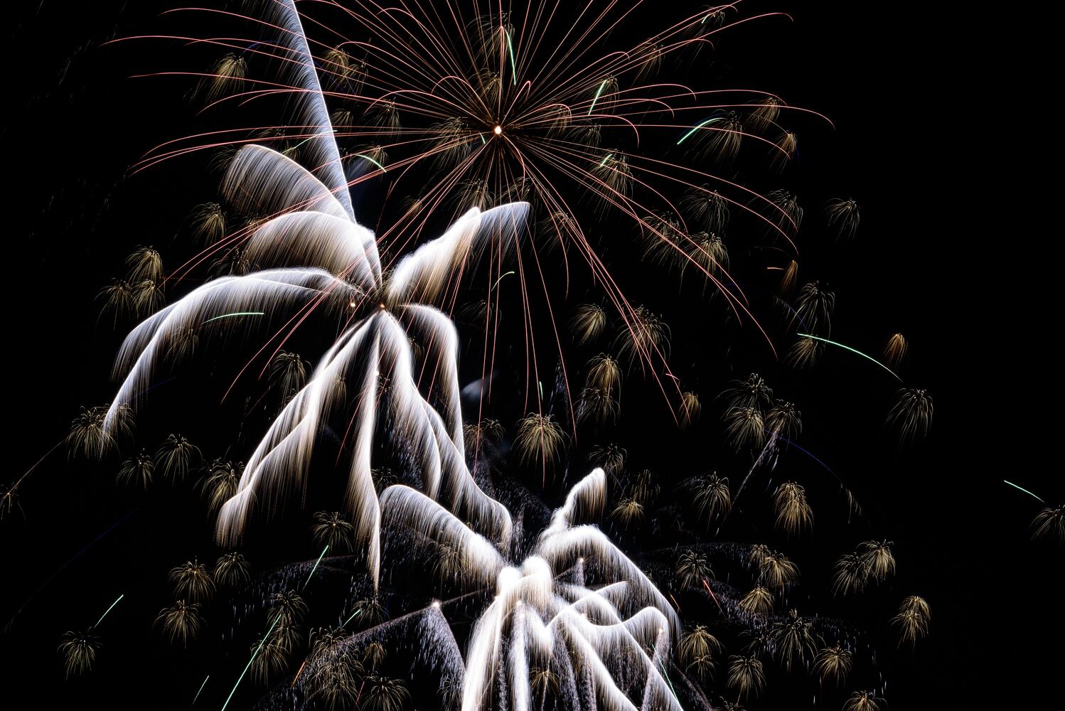 PHOTOS: Gorgeous fireworks light up the sky in Beavercreek