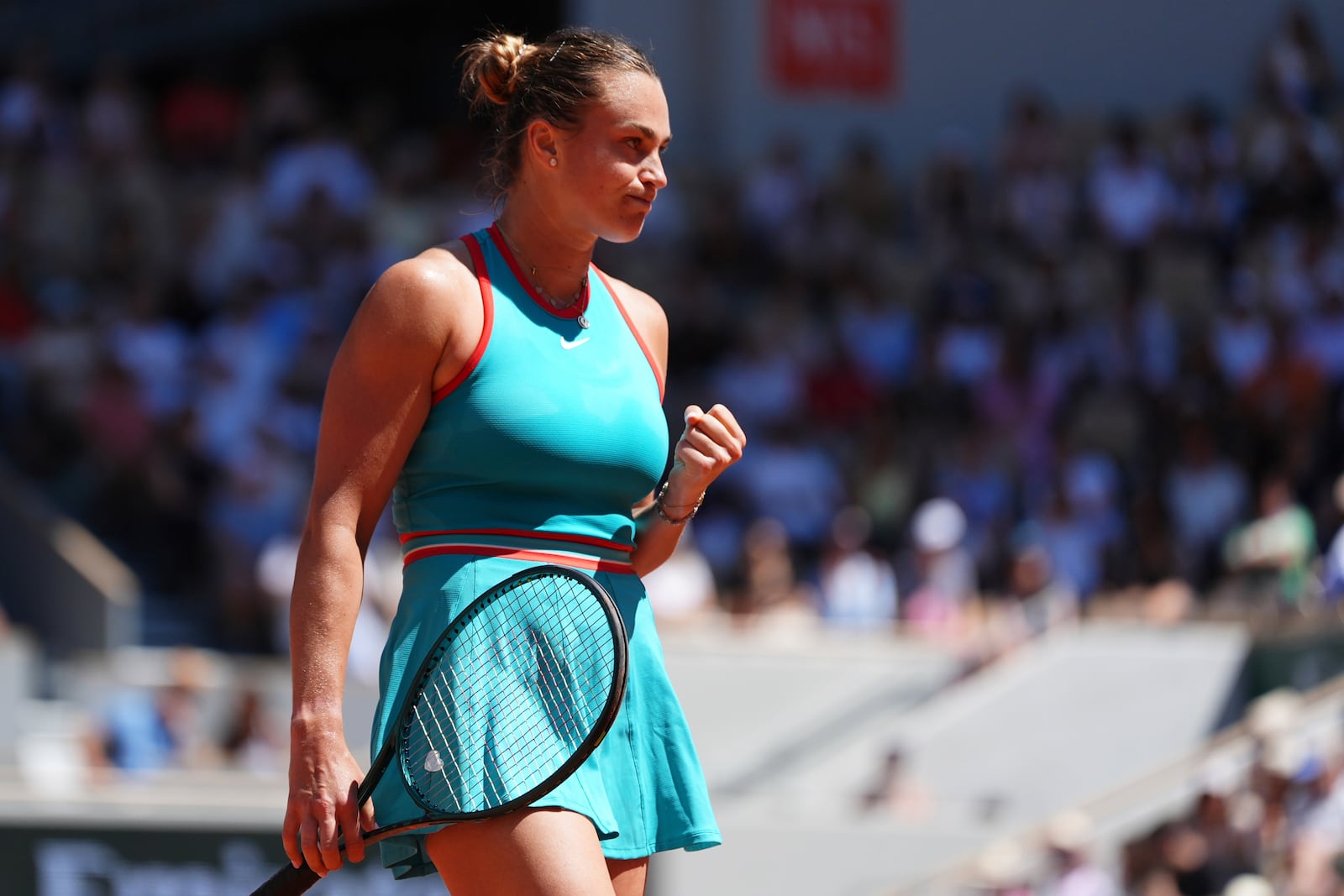 Aryna Sabalenka of Belarus reacts winning a point to Serbia's Olga Danilovic during their third round match of the French Tennis Open, at the Roland-Garros stadium, in Paris, Friday, May 30, 2025. (AP Photo/Lindsey Wasson)