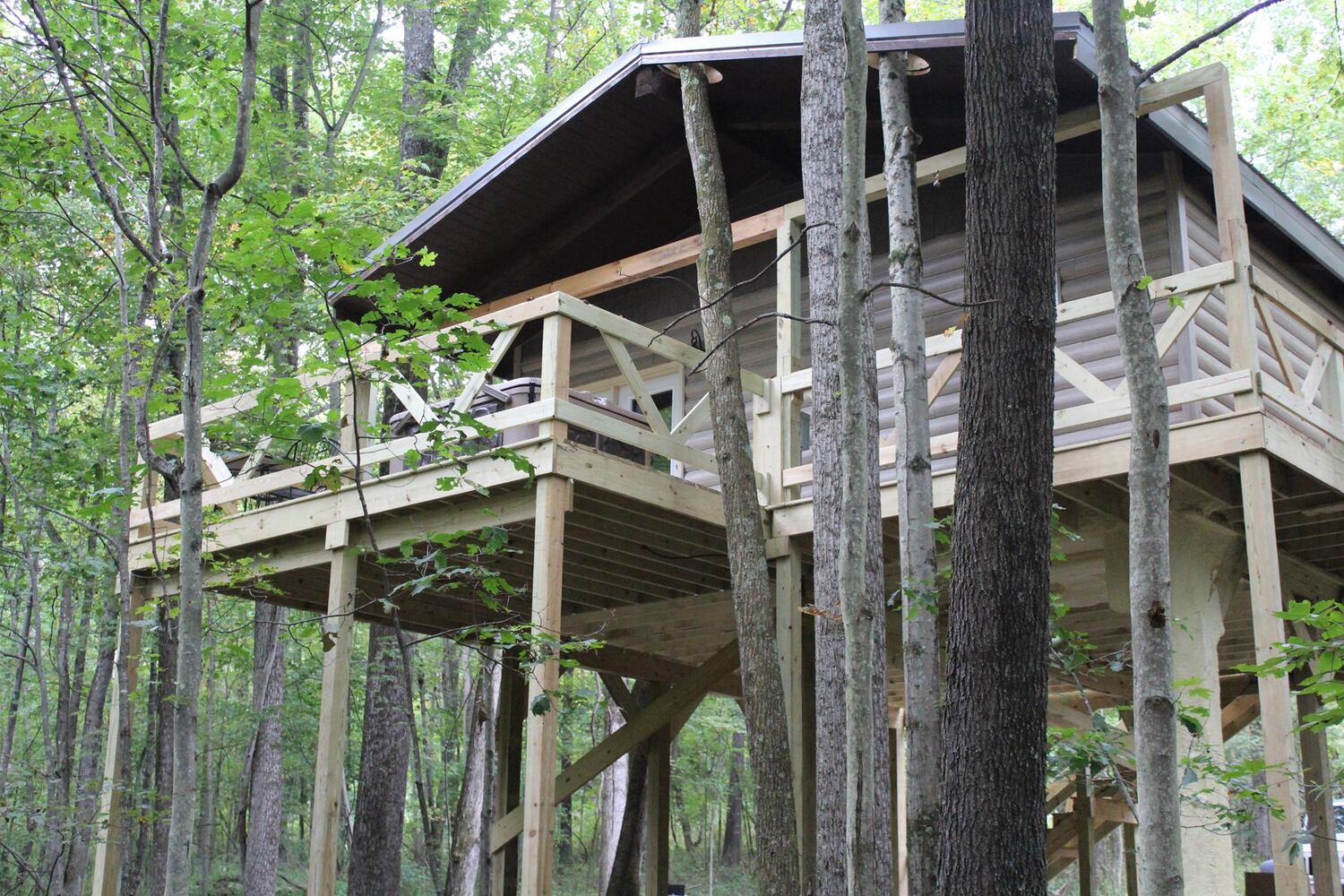 PHOTOS: Take a look at some of the stunning treehouses you can stay in near Hocking Hills