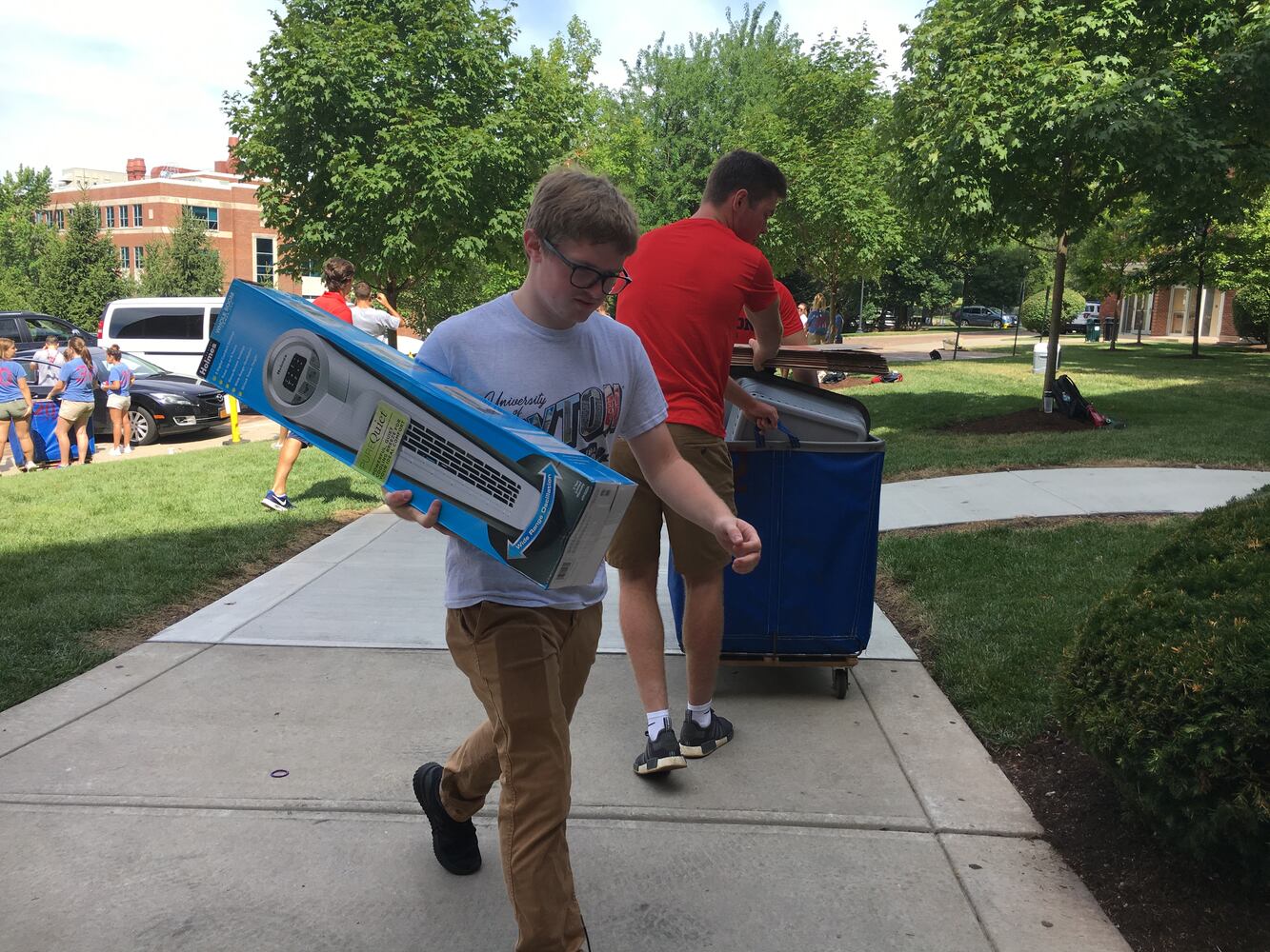 PHOTOS: More than 2K freshmen arrive at UD