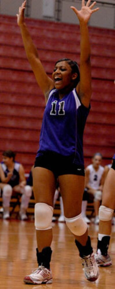 Middletown vs. Loveland volleyball