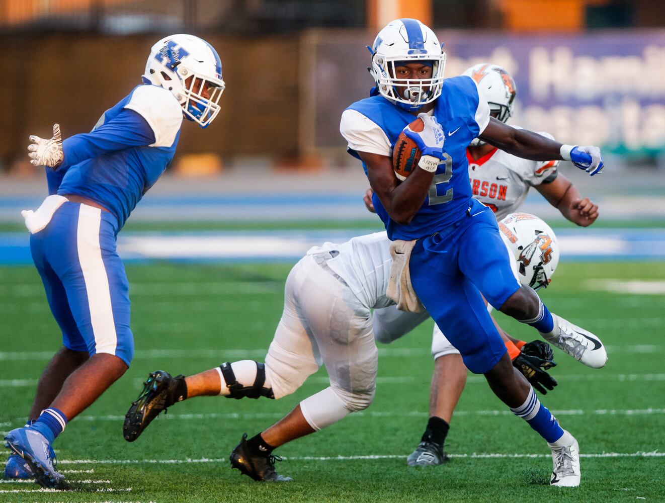 Hamilton Big Blue Football beats Anderson