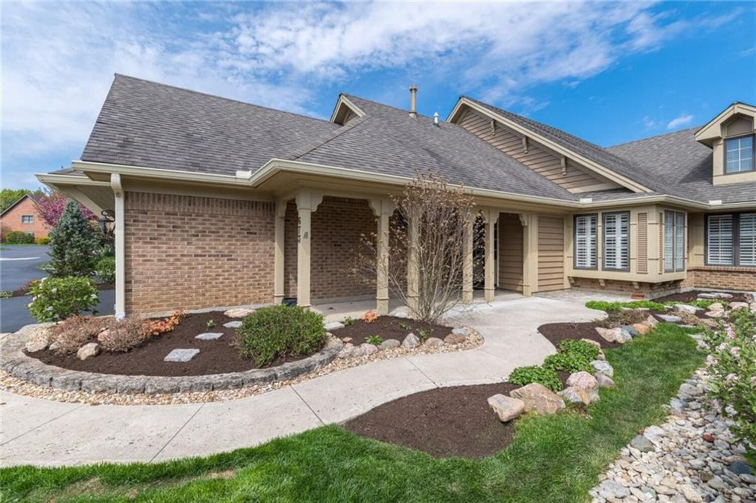 PHOTOS: Luxury Kettering condo on market has huge spaces