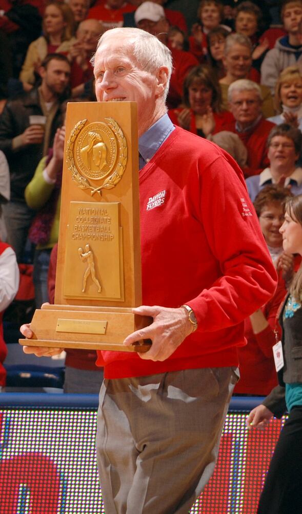 Archdeacon: Dean Smith Award says it all about Dayton legend Donoher